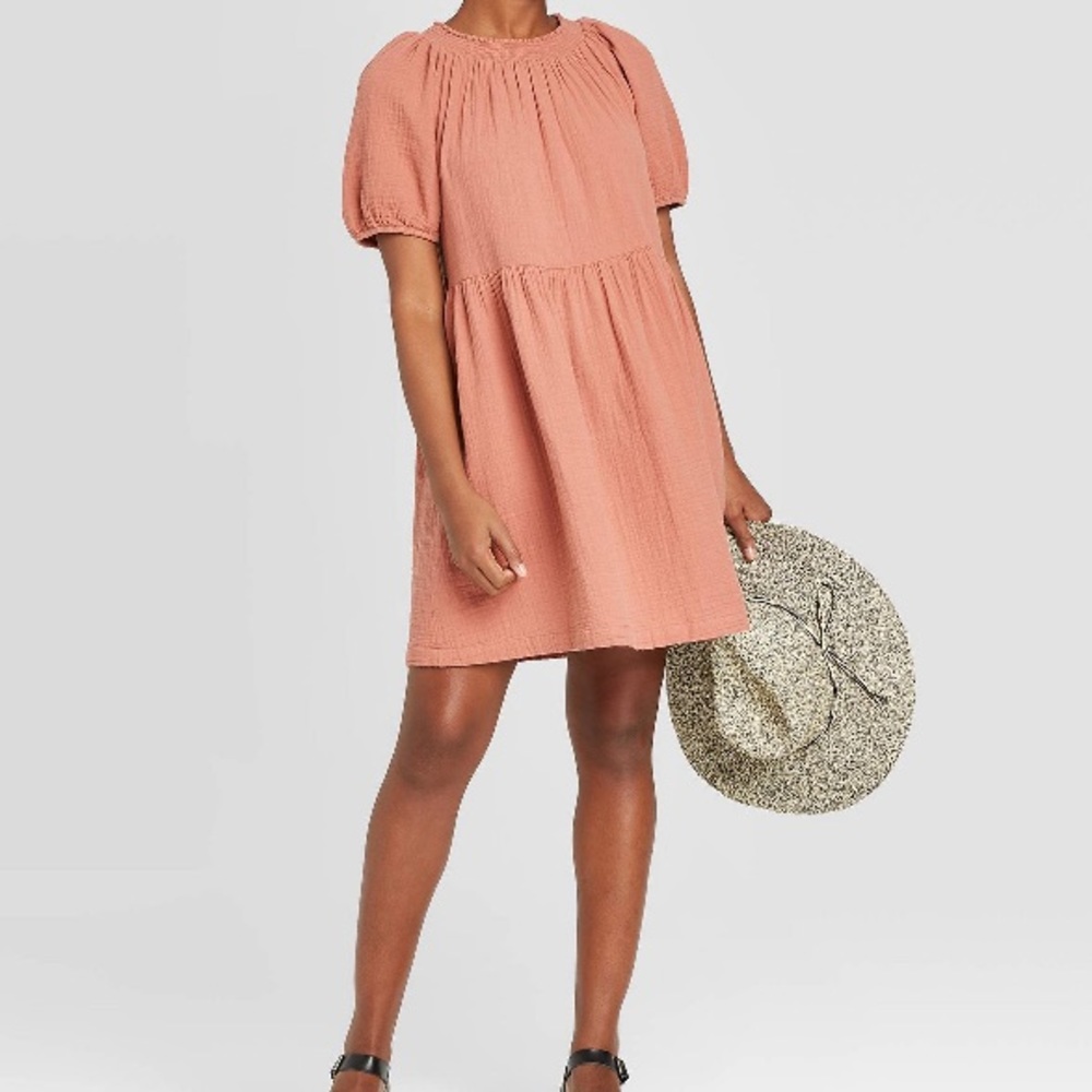 Short sleeve Smocked Crewneck Dress